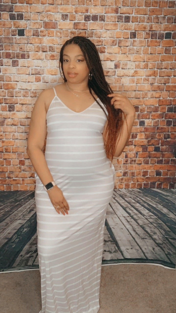 The Nadia Maxi Dress (Apricot)