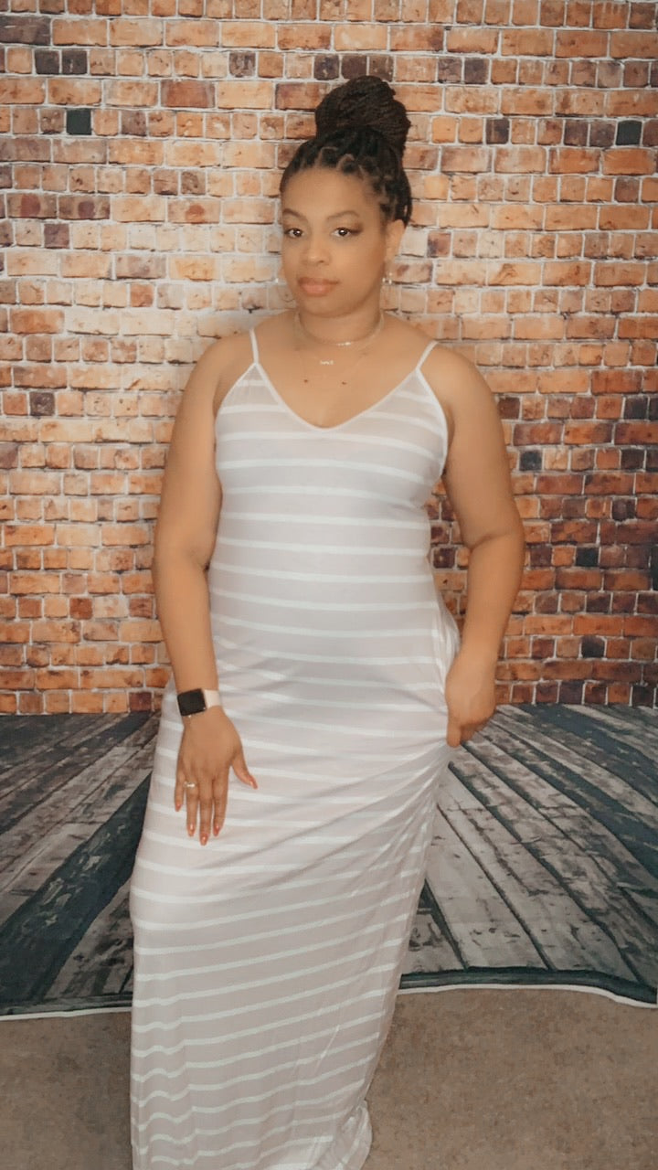 The Nadia Maxi Dress (Apricot)