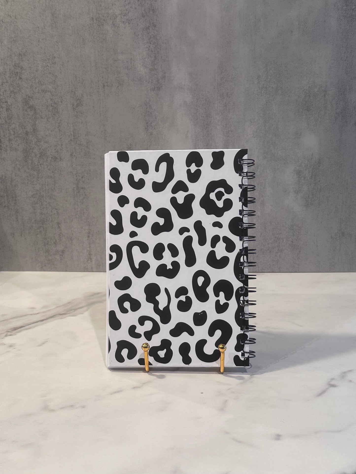Just A Girl Boss Building Her Empire (Daily Planner)